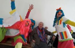 Los payamédicos rojenses y su amor por nuestros abuelos