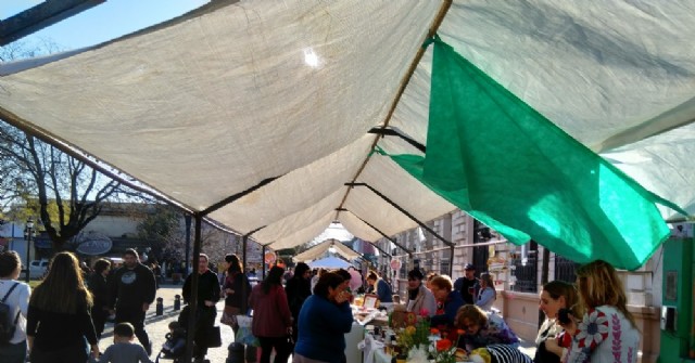 El Mercadito y FeriArte funcionarán en la Plaza San Martín