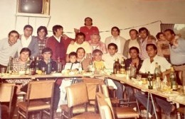 Brindis de afiliados y simpatizantes del Club Boca Juniors de Rojas