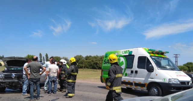 Fuerte choque en la Ruta 188 frente a la estación de servicio Shell