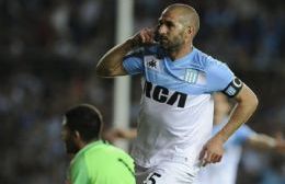 Lisandro López íntimo, para una página de Racing