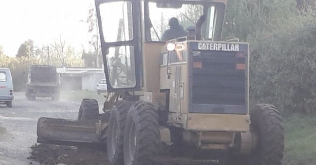 Trabajos de mantenimiento en calles de barrio 20 de octubre