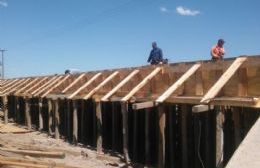 Avanza la construcción del puente sobre el arroyo Saladillo de la Vuelta