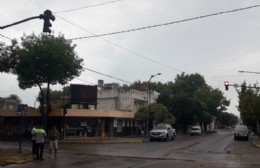 Ya funcionan los semáforos en Avenida 25 de Mayo entre Constitución y Aspirante Gazo