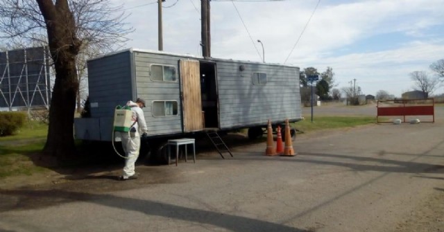 Trabajos preventivos de desinfección en Carabelas