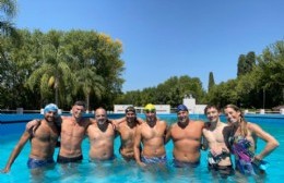 Nadadores de Rojas compiten en Ramallo