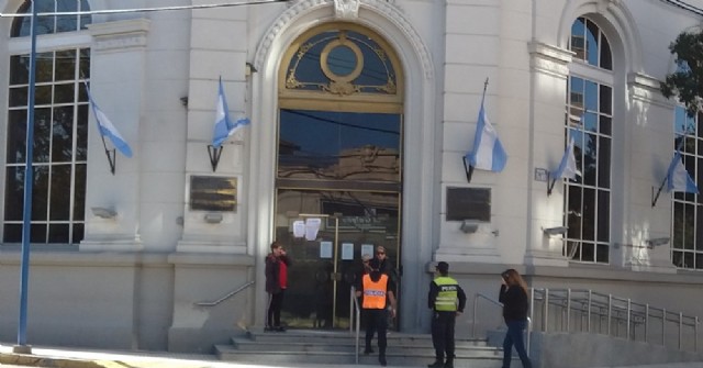 Pago de jubilaciones y asignaciones: En Rojas transcurre con normalidad la jornada de sábado