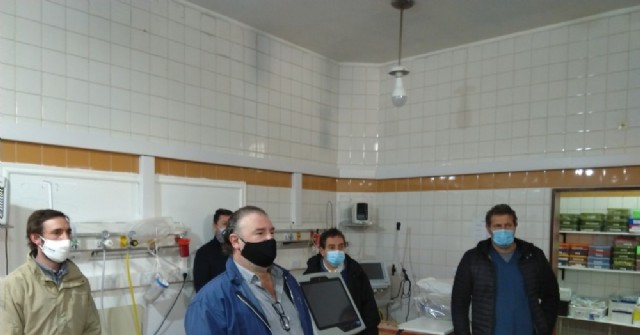 Provincia entregó un nuevo respirador al Hospital Municipal de Rojas