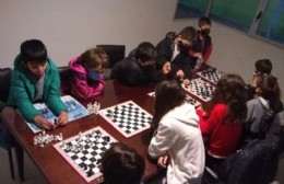 Intensa actividad de la escuela de ajedrez