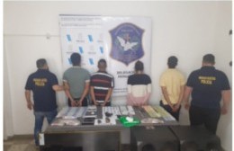 Aprehendieron a cinco personas acusadas de integrar una banda dedicada a la venta de drogas