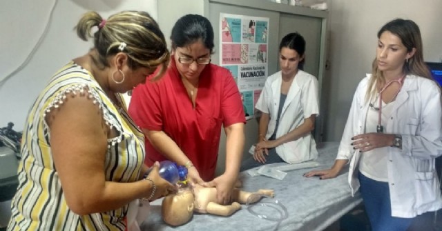 Capacitación en emergencias pediátricas en Rafael Obligado