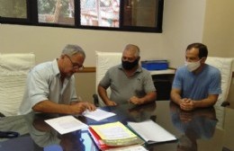 Firma de cordón cuneta para Barrio Santa Teresa