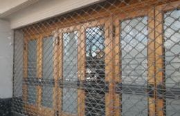 Se esclareció un hecho de vandalismo sufrido por el Teatro Italia