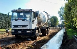 Recta final de la obra de cordón cuneta en Progreso