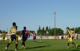 Jorge Newbery juega este jueves en Colón con Racing