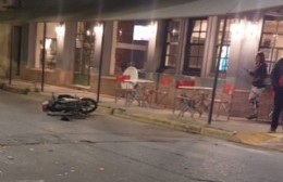 Chocan auto y moto en pleno centro