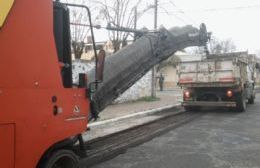 Llegó la hora del reasfaltado pendiente para la calle Hilario Lagos