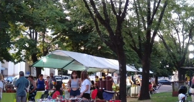 Buena convocatoria tuvo la primera edición del año de las ferias El Mercadito y FeriArte