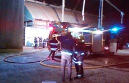 Incendio en un silo de la empresa Gear fue dominado por los Bomberos