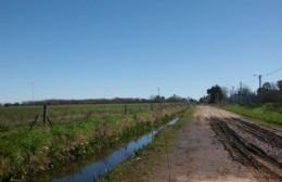 La crecida del río Rojas a punto de complicar nuevamente a Santa Teresa