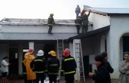 La tormenta provocó serios destrozos en varios distritos de la Provincia