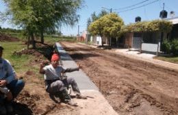 Está llegando a su fin la construcción de cordón cuneta en Barrio Mudynda