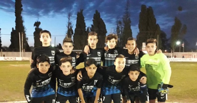 El plantel sub 13 de Rojas que busca la clasificación a semifinal