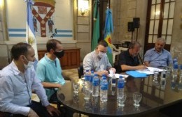 Firma de convenio con Vialidad Nacional para cambiar las luminarias en la zona urbana de la Ruta 188