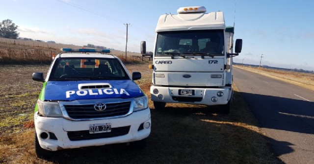 Encuentran camión robado a la vera de la Ruta 31