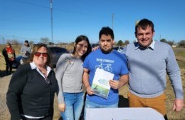 "Programa Camino a Casa": Bouvier firmó boletos de compraventa en Carabelas