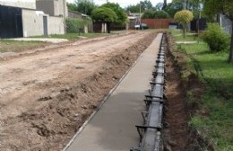 Avanza la obra de cordón cuneta en Barrio Progreso