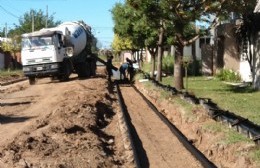 Avanza la obra de cordón cuneta en Barrio Progreso