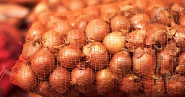 Un transporte de cebollas-papas proveniente de Chacabuco no habría sido autorizado a entrar a Rojas