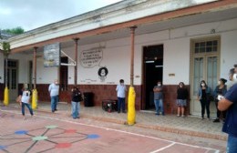 En Rojas se recibió equipamiento para el vacunatorio que funcionará en la Escuela N° 1