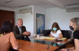 El intendente Rossi firmó la escritura de terrenos ubicados en Barrio Progreso