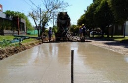 Comenzó la pavimentación de calle Liniers