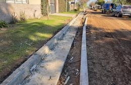 Avanza la obra de cordón cuneta en Barrio La Loma