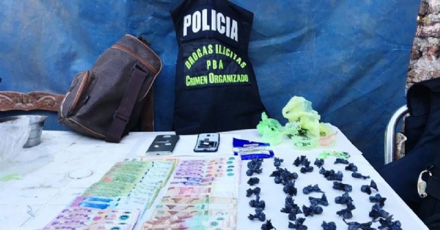 Logran desbaratar banda que vendía droga en la región