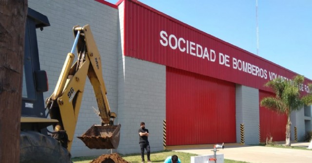 Nueva conexión en el cuartel de Bomberos Voluntarios permitirá cargar más rápido las cisternas