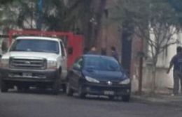 Inspectores levantan de la calle autos en infracción: ¡A seguir así!