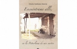 La autora carabelense Ornela Alarcón presenta su libro