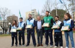 Reconocimiento para los campeones mundiales de Tae kwon do