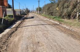 Se completa la construcción de cordón cuneta en la calle Azara