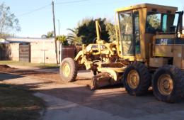 Servicios Urbanos repara calles de tierra