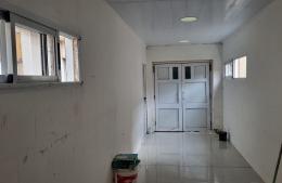 El pasillo de transferencia del Hospital Municipal está en su etapa final