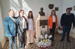 Se evocó a Sarmiento en sencillo acto