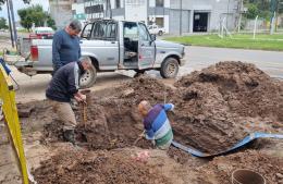 Arreglo de cañería maestra y de impulsión en la red de agua