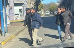 Detienen a dos sujetos: uno por violación y otro por robo