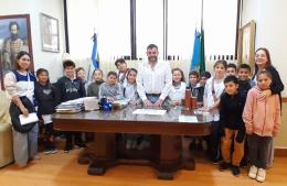 Visita de estudiantes secundarios a dependencias municipales