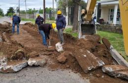 Trabajos de reconstrucción de cordón cuenta y badenes en Barrio Belgrano